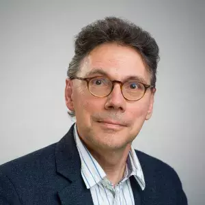 Professor Sam Fankhauser headshot.